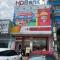 Bàn Giao Bảng Hiệu Quảng Cáo "Chương Trình Khuyến Mãi Quay Trúng Thưởng Cho Khách Hàng HDBank"