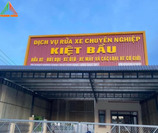 Bảng hiệu chữ nổi Thành Công